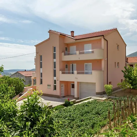 Apartamento Beautiful In Between Split And Trogir