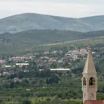 Beautiful In Between Split And Trogir Kaštel Stari