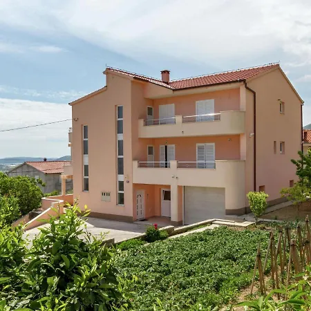 Beautiful In Between Split And Trogir Apartment *