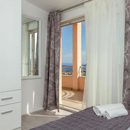 Apartment Beautiful In Between Split And Trogir *
