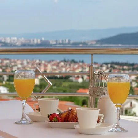 Apartment Beautiful In Between Split And Trogir Kastel Stari