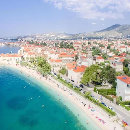 Beautiful In Between Split And Trogir Apartment Kastel Stari